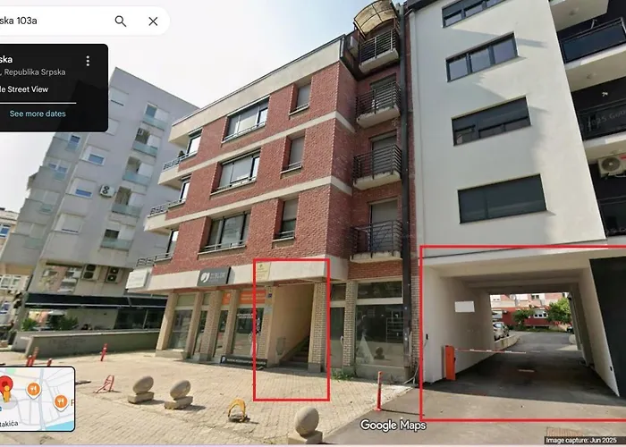 In The Center With Free Parking